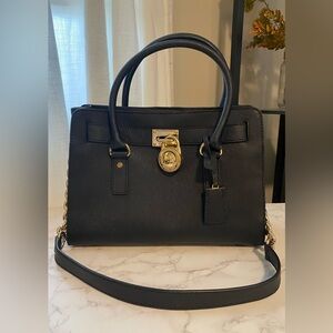 MICHAEL KORS HAMILTON EAST-WEST SATCHEL BLACK SAFFIANO LEATHER